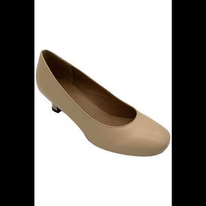 ARRAY Women's Flatter Heel Nude - Wide